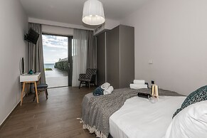 MaDiZé Beach House on the Sea