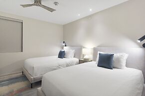 O Condominium Beachfront Residences