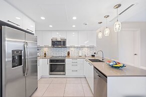 O Condominium Beachfront Residences