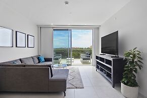 O Condominium Beachfront Residences