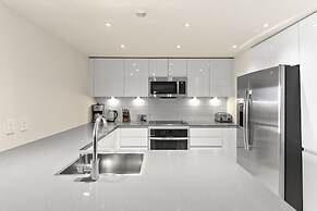 O Condominium Beachfront Residences