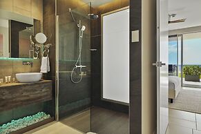 O Condominium Beachfront Residences