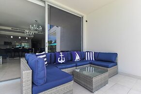 O Condominium Beachfront Residences