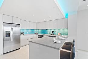 O Condominium Beachfront Residences