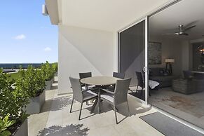 O Condominium Beachfront Residences