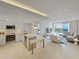 O Condominium Beachfront Residences