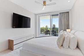 O Condominium Beachfront Residences