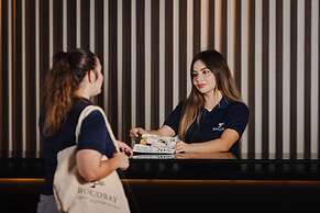 O Condominium Beachfront Residences