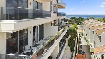 O Condominium Beachfront Residences