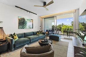 O Condominium Beachfront Residences