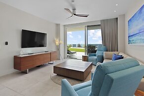 O Condominium Beachfront Residences