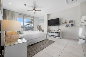 O Condominium Beachfront Residences