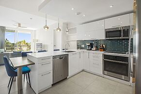 O Condominium Beachfront Residences