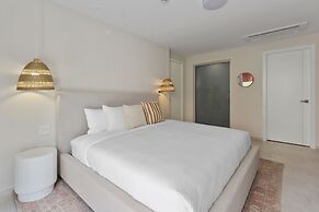 O Condominium Beachfront Residences