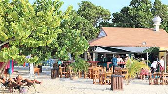 O Condominium Beachfront Residences