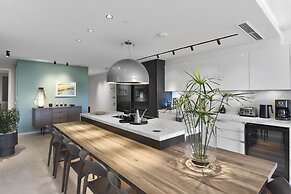 O Condominium Beachfront Residences