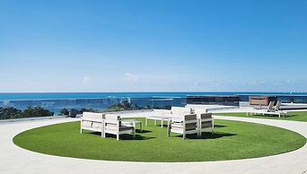 O Condominium Beachfront Residences