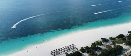 O Condominium Beachfront Residences