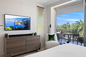 O Condominium Beachfront Residences