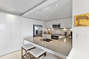 O Condominium Beachfront Residences