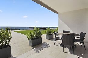 O Condominium Beachfront Residences