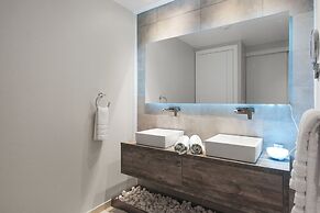 O Condominium Beachfront Residences