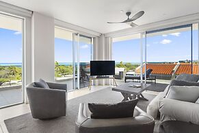 O Condominium Beachfront Residences