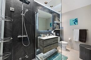 O Condominium Beachfront Residences