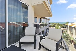 O Condominium Beachfront Residences