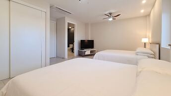 O Condominium Beachfront Residences