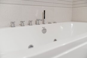 Baan Plaifah Khao Yai Hotel