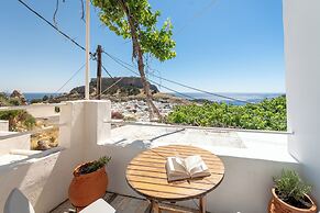 Arte Lindos Suites