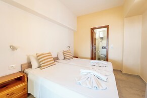 Arte Lindos Suites