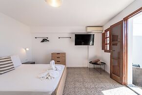 Arte Lindos Suites