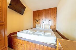 Arte Lindos Suites