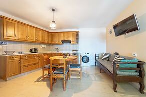 Arte Lindos Suites