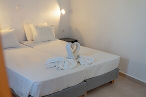 Arte Lindos Suites