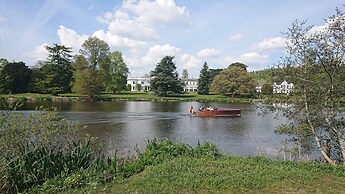 Charming 17th Century 2-bed Cottage in Medmenham