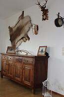 Stóri-Bakki Guesthouse with hot tub