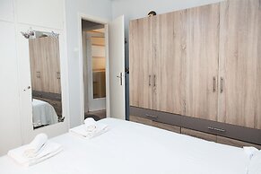 Cute apartment in Neos Kosmos