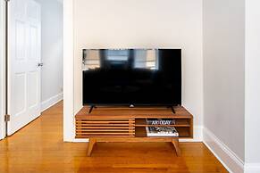 1BR Getaway Apt Modern in Lincoln Square