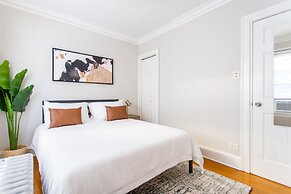 1BR Getaway Apt Modern in Lincoln Square
