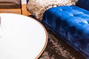 1BR Getaway Apt Modern in Lincoln Square