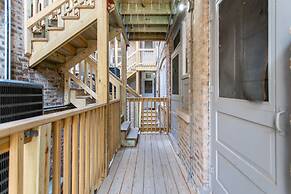 1BR Getaway Apt Modern in Lincoln Square