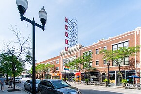 1BR Getaway Apt Modern in Lincoln Square