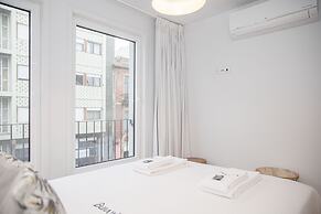 Liiiving - Modern & Glam Apartment M