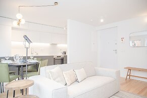 Liiiving - Modern & Glam Apartment M