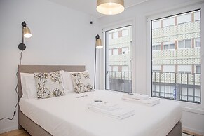 Liiiving - Modern & Glam Apartment M