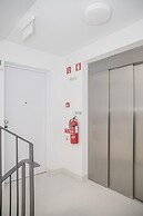 Liiiving - Modern & Glam Apartment M
