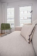 Liiiving - Modern & Glam Apartment M